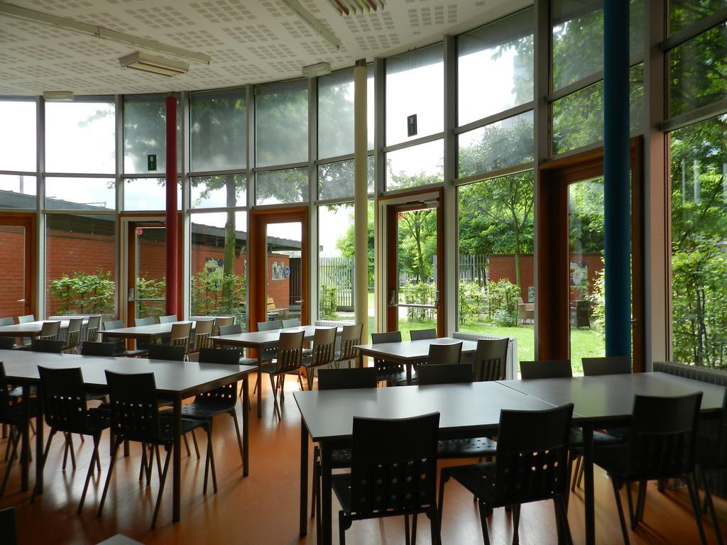 Hostel De Zandpoort Мехелен Экстерьер фото