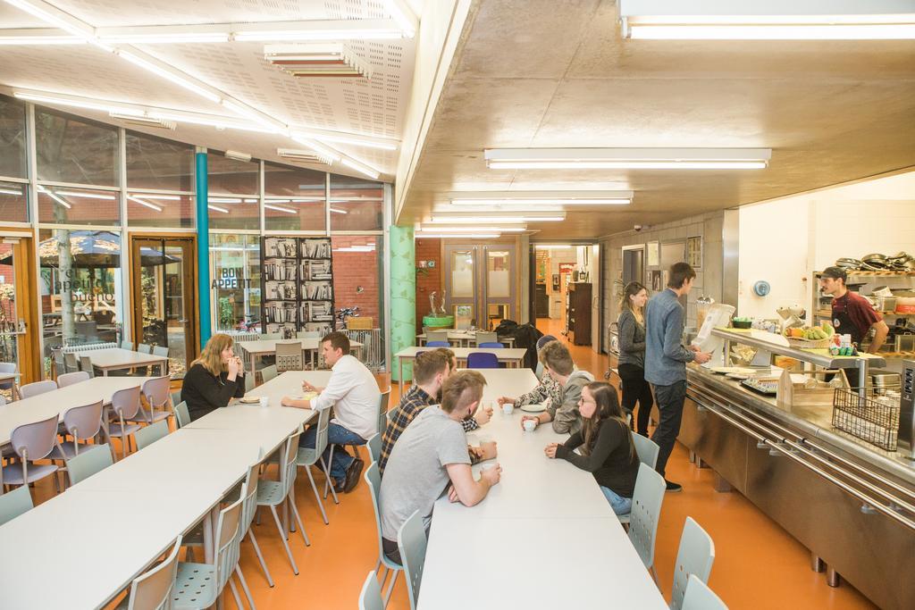Hostel De Zandpoort Мехелен Экстерьер фото