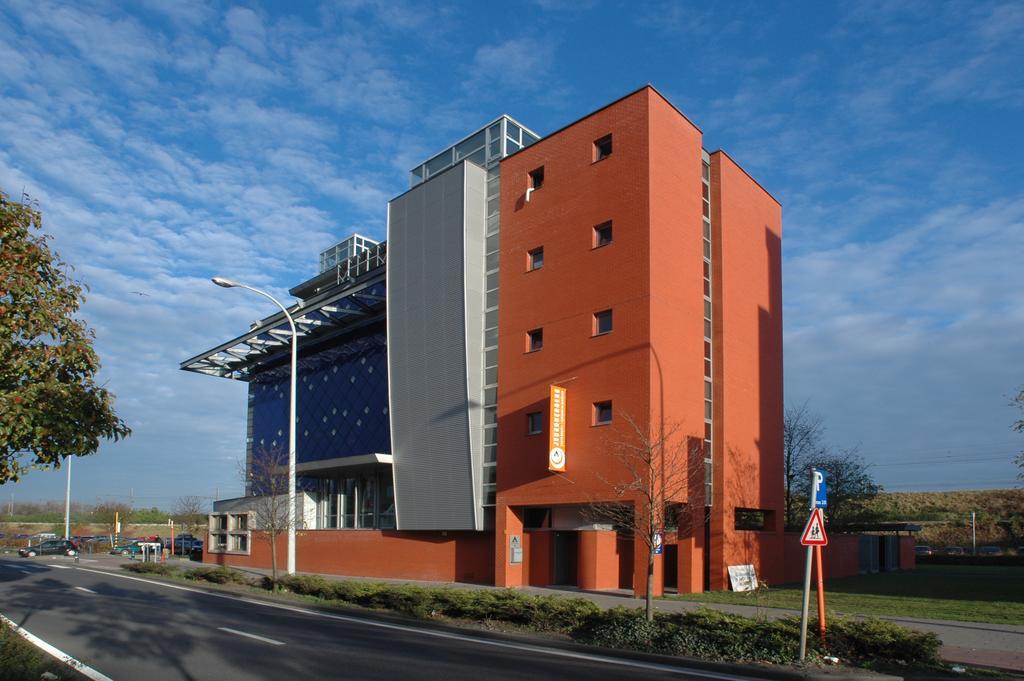 Hostel De Zandpoort Мехелен Экстерьер фото
